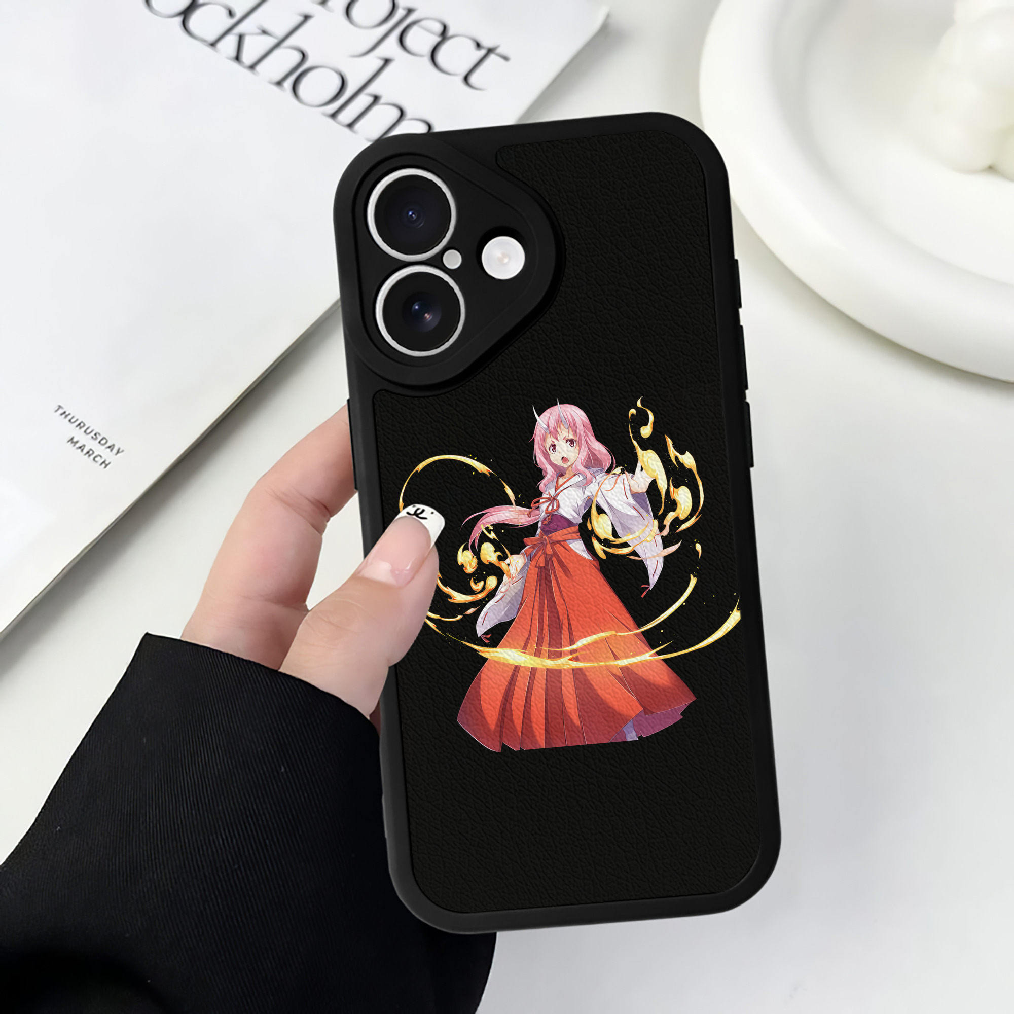 （画像用） 転スラ Regarding Reincarnated to Slime 【iPhone 16シリーズ対応】シリコンスマホケース（レザー調） 材質：シリコン